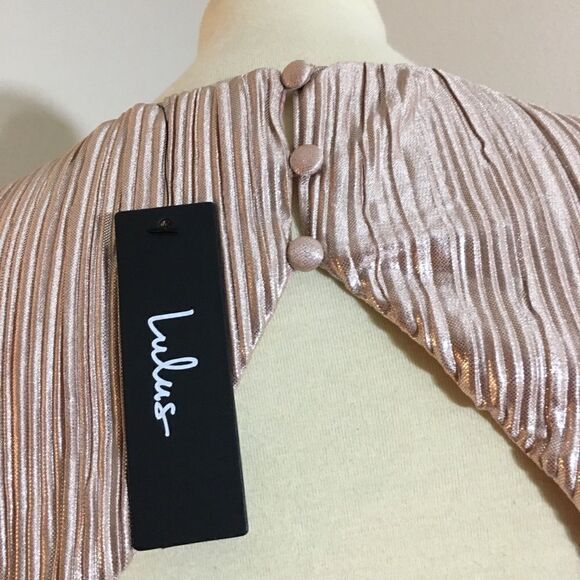 Lulu’s Plisse and Thank You Blush Backless Romper Size Small - Picture 9 of 15